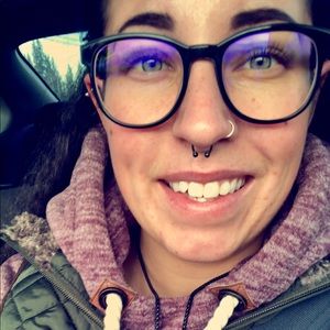 Meet your Posher, Brenda